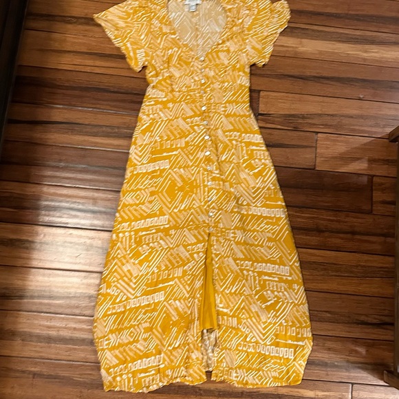 Forever 21 Women’s Dress Size Small - Picture 1 of 7